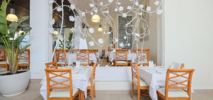 Hôtel AzuLine Mar Amantis & II 3*, Séjour Espagne & ses îles, Baléares, Ibiza par Ôvoyages Hôtel AzuLine Mar Amantis & II 3*, Séjour Espagne & ses îles, Baléares, Ibiza par Ôvoyages