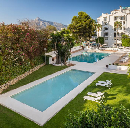 Hôtel Occidental Puerto Banus 4*, Séjour Espagne & ses îles, Andalousie, Malaga et sa région par Ôvoyages Hôtel Occidental Puerto Banus 4*, Séjour Espagne & ses îles, Andalousie, Malaga et sa région par Ôvoyages