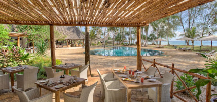 Hôtel BlueBay Beach Resort & Spa 5* + Safari 1 nuit en avion, Combiné Tanzanie, Zanzibar par Ôvoyages Hôtel BlueBay Beach Resort & Spa 5* + Safari 1 nuit en avion, Combiné Tanzanie, Zanzibar par Ôvoyages